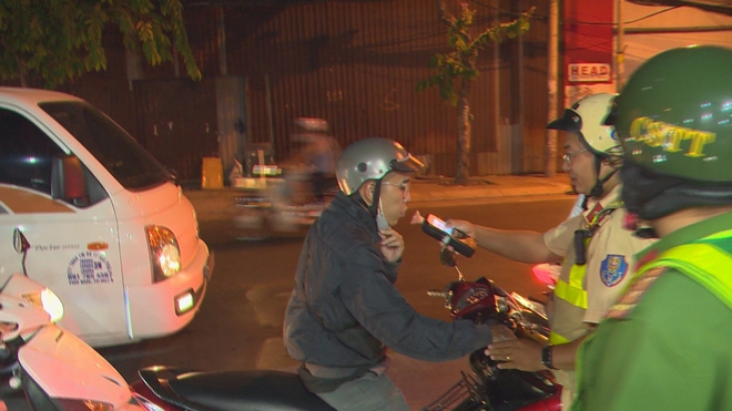 TP. Hồ Chí Minh: Tăng cường tuần tra, kiểm soát các "điểm nóng" giao thông dịp lễ 30/4 và 1/5 - Ảnh 1.