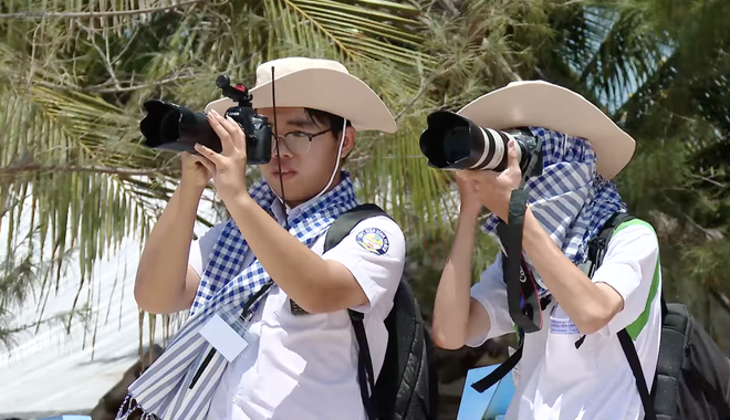 A, Bạn Đây Rồi!: Khi cảm xúc học trò gói gọn trong từng khung hình - Ảnh 5.