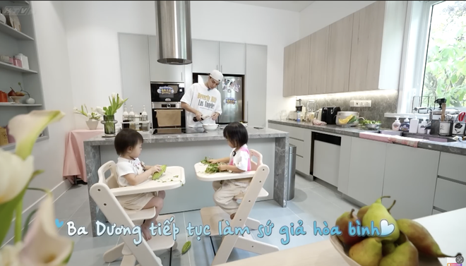 "Mẹ vắng nhà, Ba là siêu nhân": Bữa trưa "hỗn loạn" cùng hai nàng công chúa Nami - Suli - Ảnh 10.