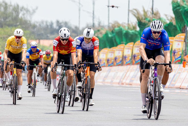 Chặng 18 Cúp Truyền hình 2026: Cung đường ven biển - Ảnh 30.