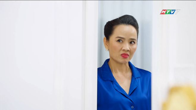 Trò đùa huyết thống: Cổ phiếu lao dốc, Dylan trở lại ván cờ thừa kế - Ảnh 3.