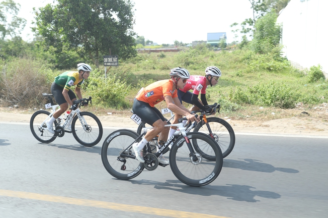 Chặng 18 Cúp Truyền hình 2026: Cung đường ven biển - Ảnh 6.