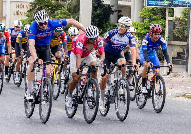 Chặng 18 Cúp Truyền hình 2026: Cung đường ven biển - Ảnh 14.