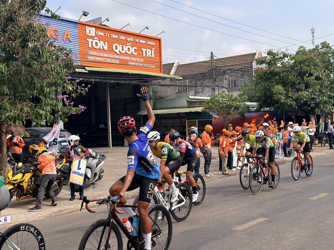 Chặng 18 Cúp Truyền hình 2026: Cung đường ven biển - Ảnh 19.