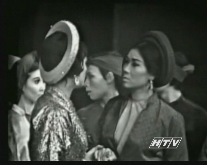 Phía sau ánh hào quang "Tiếng trống Mê Linh" - Ảnh 3.