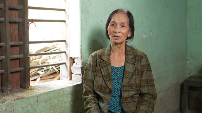 Mái ấm gia đình Việt: Cậu bé Tấn Đạt vừa học vừa cắt cỏ phụ bà nuôi mẹ bệnh- Ảnh 2.