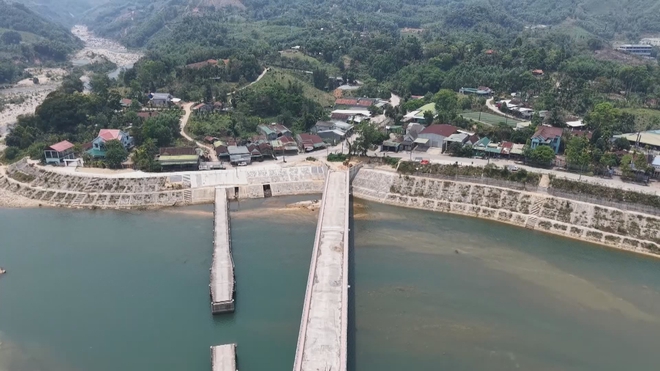 60 Giây ngày 23/4/2026 | TP. Hồ Chí Minh: Thưởng tiền cho người sinh đủ hai con - Ảnh 3.