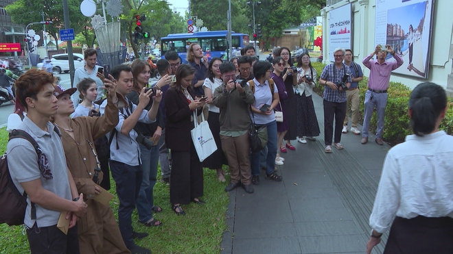 Triển lãm ảnh “Lyon – TP. Hồ Chí Minh”: Những giao điểm giữa hai thành phố - Ảnh 4.
