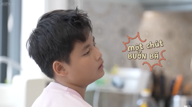 Mẹ vắng nhà, Ba là siêu nhân: Ba Đăng Khôi và "bản gia quy" đầy nhân văn dành Đăng Anh - Ảnh 1.