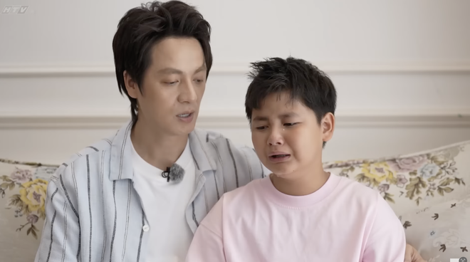 Mẹ vắng nhà, Ba là siêu nhân: Ba Đăng Khôi và "bản gia quy" đầy nhân văn dành Đăng Anh - Ảnh 3.