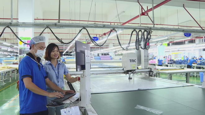 Dệt may Việt Nam chủ động xoay chuyển để giữ đà tăng trưởng giữa biến động - Ảnh 2.