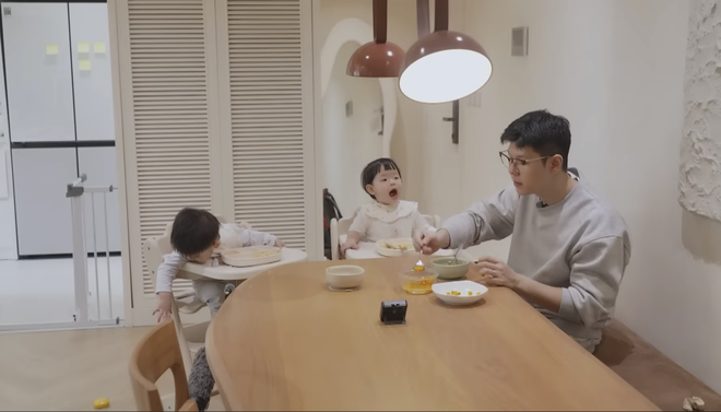 "Mẹ vắng nhà, Ba là siêu nhân"  Mùa 5 | Tập 3: Khi các ông bố đối mặt với thử thách "kỷ luật và an toàn" - Ảnh 7.