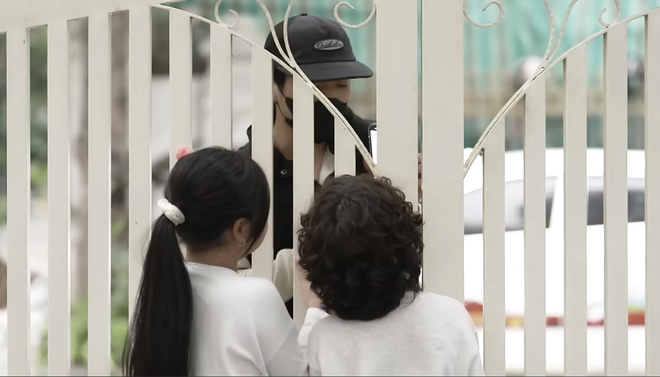 "Mẹ vắng nhà, Ba là siêu nhân"  Mùa 5 | Tập 3: Khi các ông bố đối mặt với thử thách "kỷ luật và an toàn" - Ảnh 3.