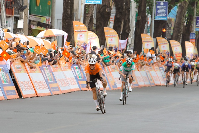 Ảnh đẹp chặng 20: Hành trình từ biển về phố - Ảnh 24.