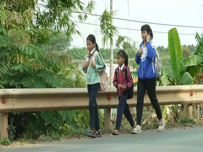 Mái ấm gia đình Việt: Ngọc Diễm theo mẹ làm thuê nuôi cha bệnh nặng- Ảnh 2.