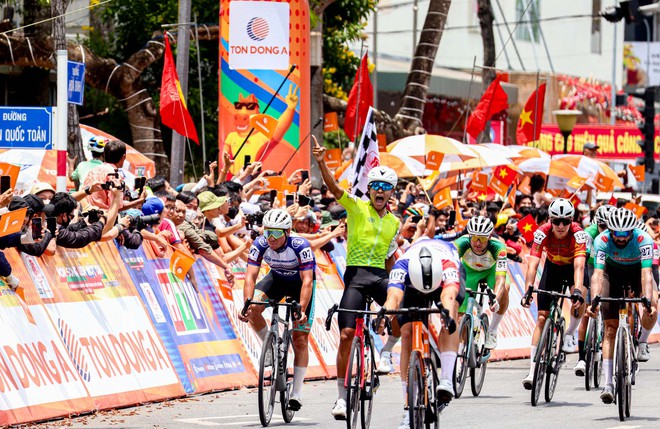 Chặng 21: Nội binh "xé gió" soán ngôi tại bến Ninh Kiều- Ảnh 17.