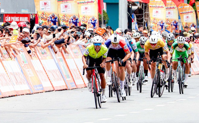 Chặng 21: Nội binh "xé gió" soán ngôi tại bến Ninh Kiều- Ảnh 13.