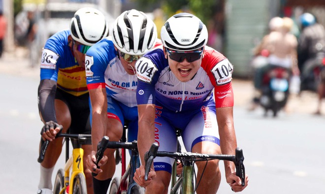 Chặng 21: Nội binh "xé gió" soán ngôi tại bến Ninh Kiều- Ảnh 12.