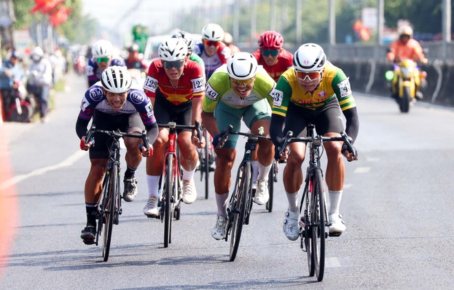 Chặng 21: Nội binh "xé gió" soán ngôi tại bến Ninh Kiều- Ảnh 15.