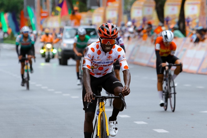 Chặng 21: Nội binh "xé gió" soán ngôi tại bến Ninh Kiều- Ảnh 19.