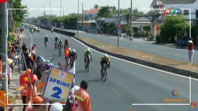 Ngô Thanh Sang "đổi ngôi" của Trịnh Đức Tâm tại Sprint 2 chặng 21 - Ảnh 2.