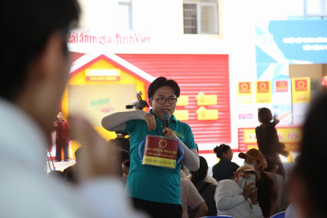 "Mái ấm gia đình Việt" trao hơn 2.6 tỉ đồng trong đợt ghi hình tại TP. Hồ Chí Minh - Ảnh 13.