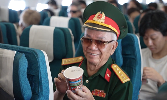 Chuyến bay mang giai điệu tự hào: Kết nối ký ức lịch sử giữa bầu trời hòa bình - Ảnh 11.