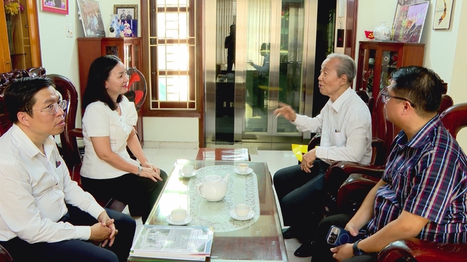 Đoàn lãnh đạo Ủy ban Mặt trận Tổ quốc Việt Nam TP. Hồ Chí Minh thăm nhân sĩ, cá nhân tiêu biểu - Ảnh 3.