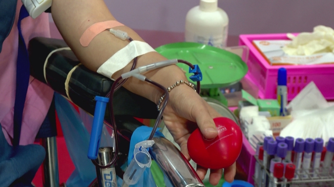 Đảm bảo nguồn máu dự trữ phục vụ công tác điều trị trong kỳ nghỉ 30/4 và 1/5 - Ảnh 4.