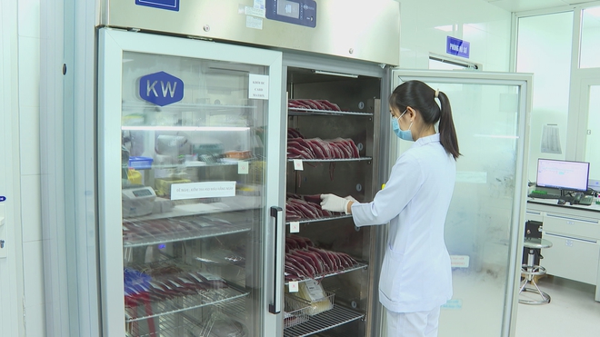 Đảm bảo nguồn máu dự trữ phục vụ công tác điều trị trong kỳ nghỉ 30/4 và 1/5 - Ảnh 5.