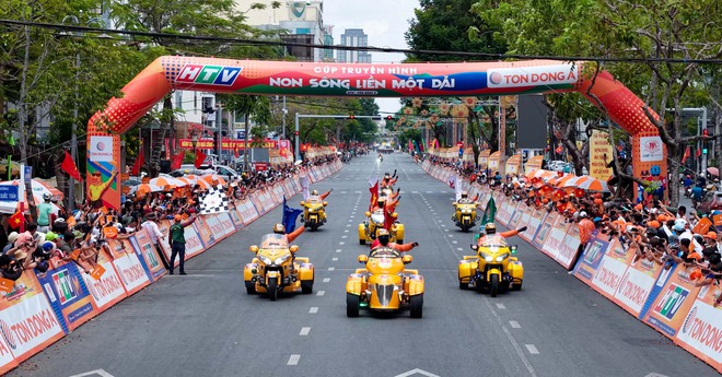 Chặng 25 Cúp Truyền hình 2026: Non sông liền một dải – Khúc khải hoàn ngày 30/4 - Ảnh 6.