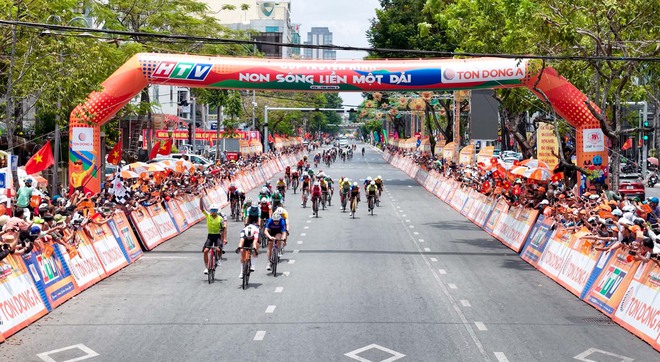 Chặng 25 Cúp Truyền hình 2026: Non sông liền một dải – Khúc khải hoàn ngày 30/4 - Ảnh 5.