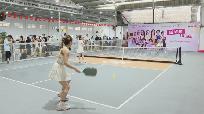 Sôi nổi giải Pickleball "Mỹ nhân đại chiến" - Ảnh 2.