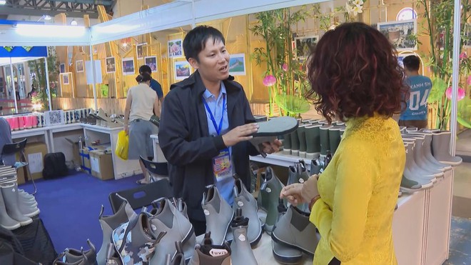 Đẩy mạnh hợp tác văn hóa giữa TP. Hồ Chí Minh và tỉnh Savannakhet - Ảnh 3.