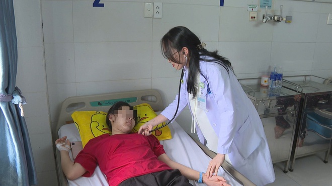 TP. Hồ Chí Minh chủ động phối hợp đối phó nguy cơ dịch chồng dịch trong trường học và cộng đồng - Ảnh 2.