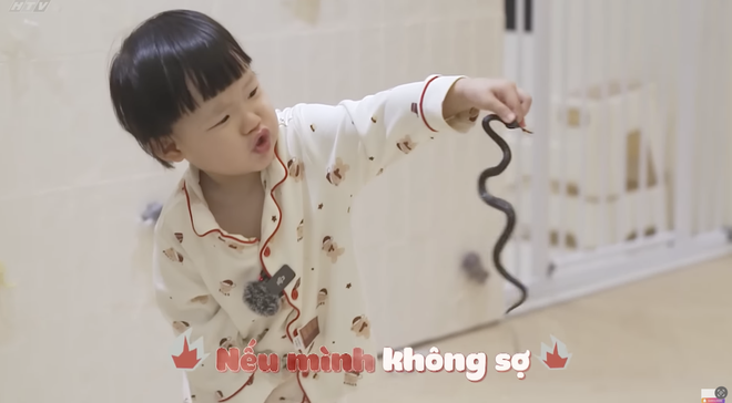 Mẹ vắng nhà, Ba là siêu nhân: MC Mạnh Cường và tuyệt chiêu dỗ con qua trò chơi "Giải cứu động vật" - Ảnh 8.
