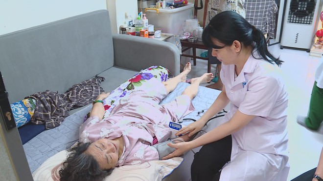 Nỗ lực đưa y tế đến gần hơn với người yếu thế - Ảnh 5.