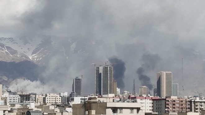 Tổng thống Iran đáp trả lời đe dọa "đưa Iran trở về thời đồ đá" - Ảnh 3.