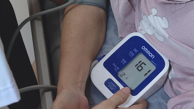 TP. Hồ Chí Minh đẩy mạnh khám chữa bệnh lưu động, đưa y tế cơ sở đến gần dân hơn - Ảnh 2.