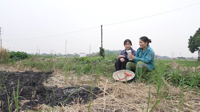 Phương Thảo: Cô bé mồ côi "xài ké" wifi hàng xóm để theo đuổi ước mơ - Ảnh 9.