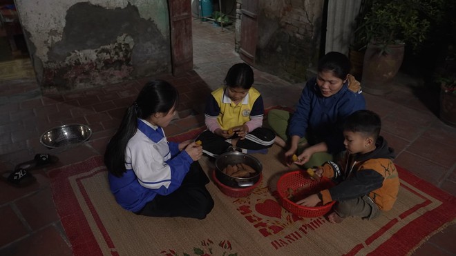 Phương Thảo: Cô bé mồ côi "xài ké" wifi hàng xóm để theo đuổi ước mơ - Ảnh 10.