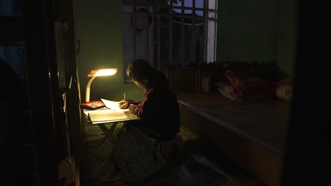 Mái ấm gia đình Việt: Xót xa cô bé không biết cha là ai, mẹ mắc bệnh tâm thần - Ảnh 2.