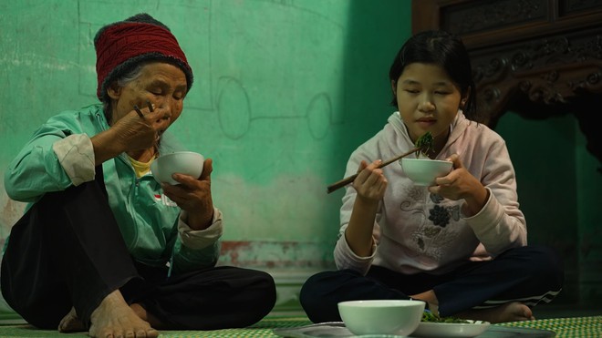 Mái ấm gia đình Việt: Xót xa cô bé không biết cha là ai, mẹ mắc bệnh tâm thần - Ảnh 3.