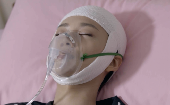 Bà trùm: Cặp song sinh hoán đổi và bánh xe số mệnh - Ảnh 5.