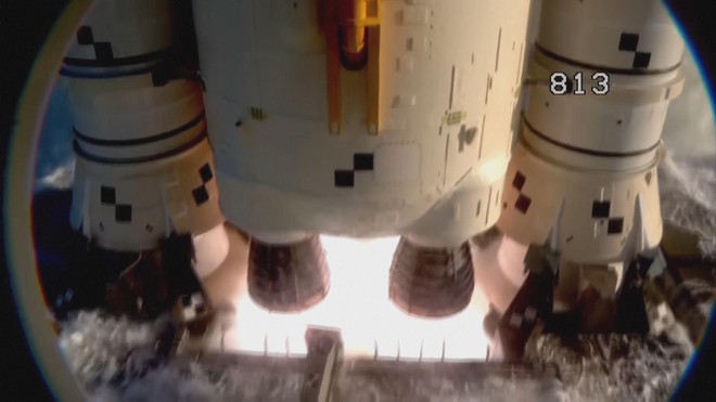 Sứ mệnh Artemis II lập kỷ lục về khoảng cách so với Trái Đất - Ảnh 1.