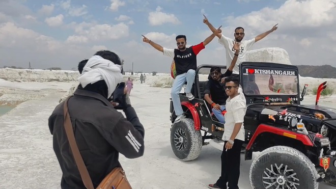 Ấn Độ: khi bãi rác trở thành điểm du lịch hút khách - Ảnh 2.