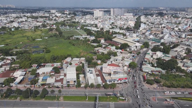 Vành đai 2 TP. Hồ Chí Minh đã tiếp nhận trên 82% diện tích mặt bằng - Ảnh 1.