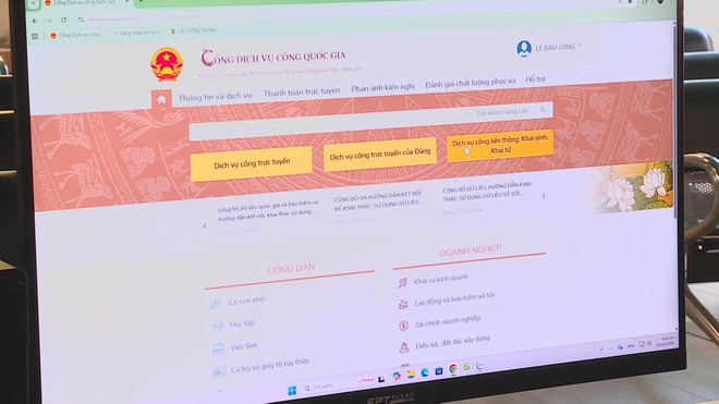 Trẻ đăng ký khai sinh đúng hạn được nhận quà và thư chúc mừng - Ảnh 3.
