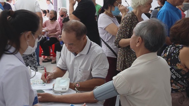 60 Giây ngày 9/4/2026 | Bệnh viện Chợ Rẫy điều trị thành công ca bệnh hiếm bị bỏ sót suốt 20 năm- Ảnh 4.