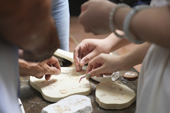 Triển lãm & Workshop Cộng Sắc: Khi nghệ thuật khảm xà cừ Gò Công trở thành ngôn ngữ mới của giới trẻ - Ảnh 15.